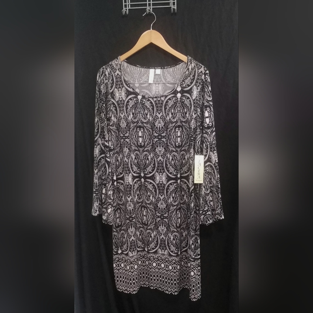 NWT TACERA shift dress plus size stretch bell sleeves black white Paisley 1x